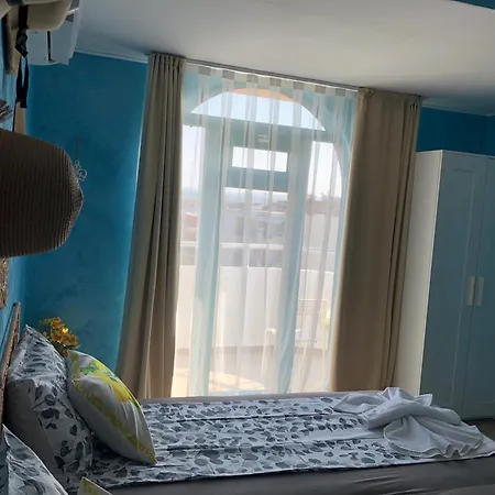 студио - морско бягство プリモルスコ